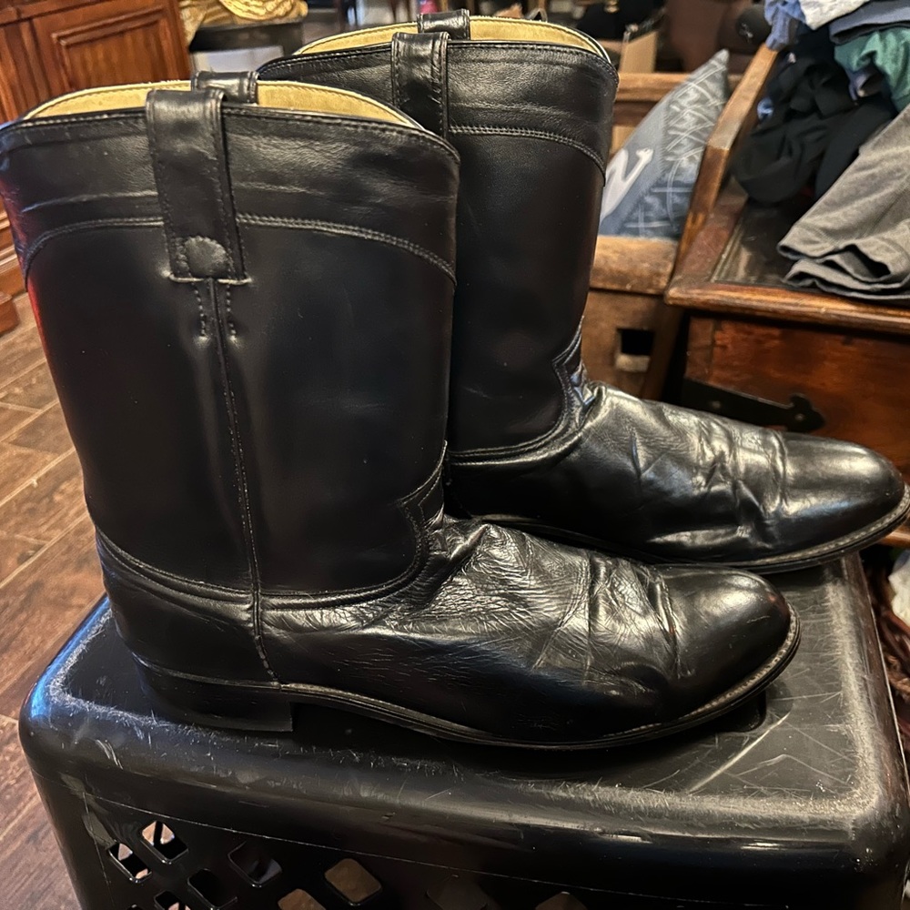 Vintage cowboy boots